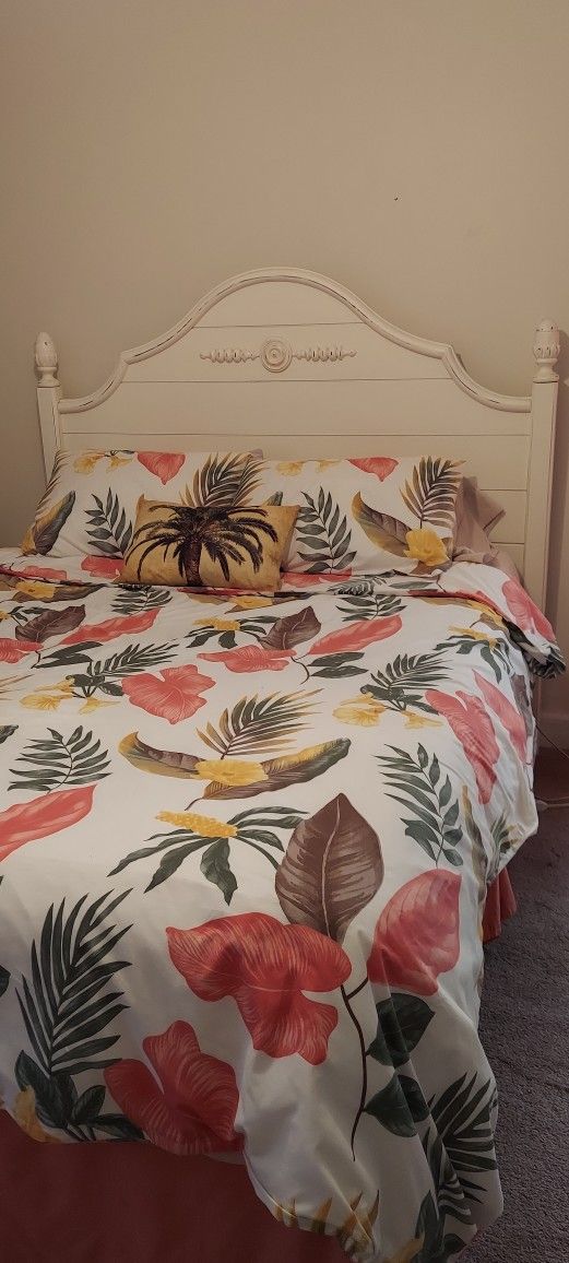 White Bedroom Set 