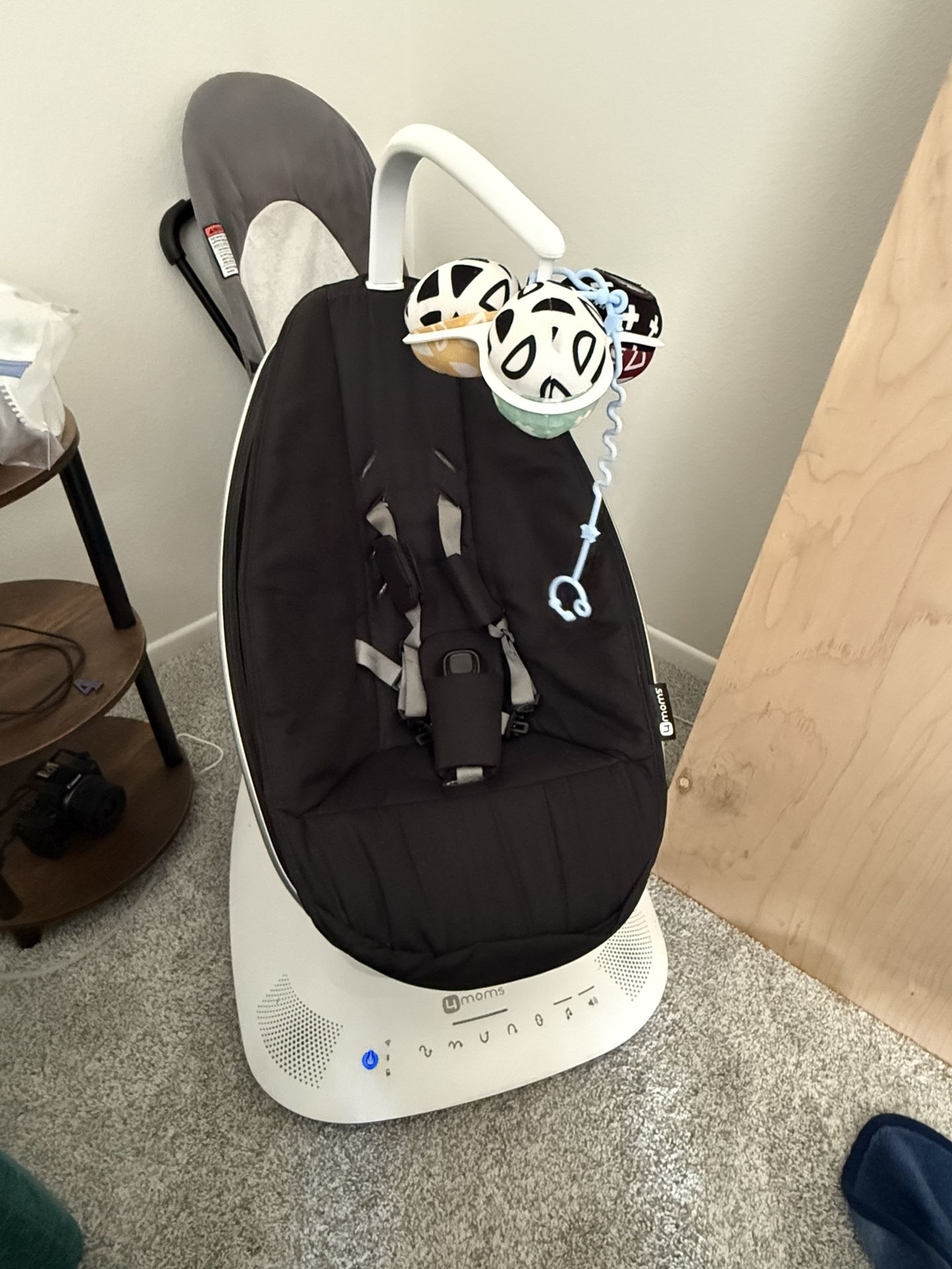 4Moms Mamaroo Swing