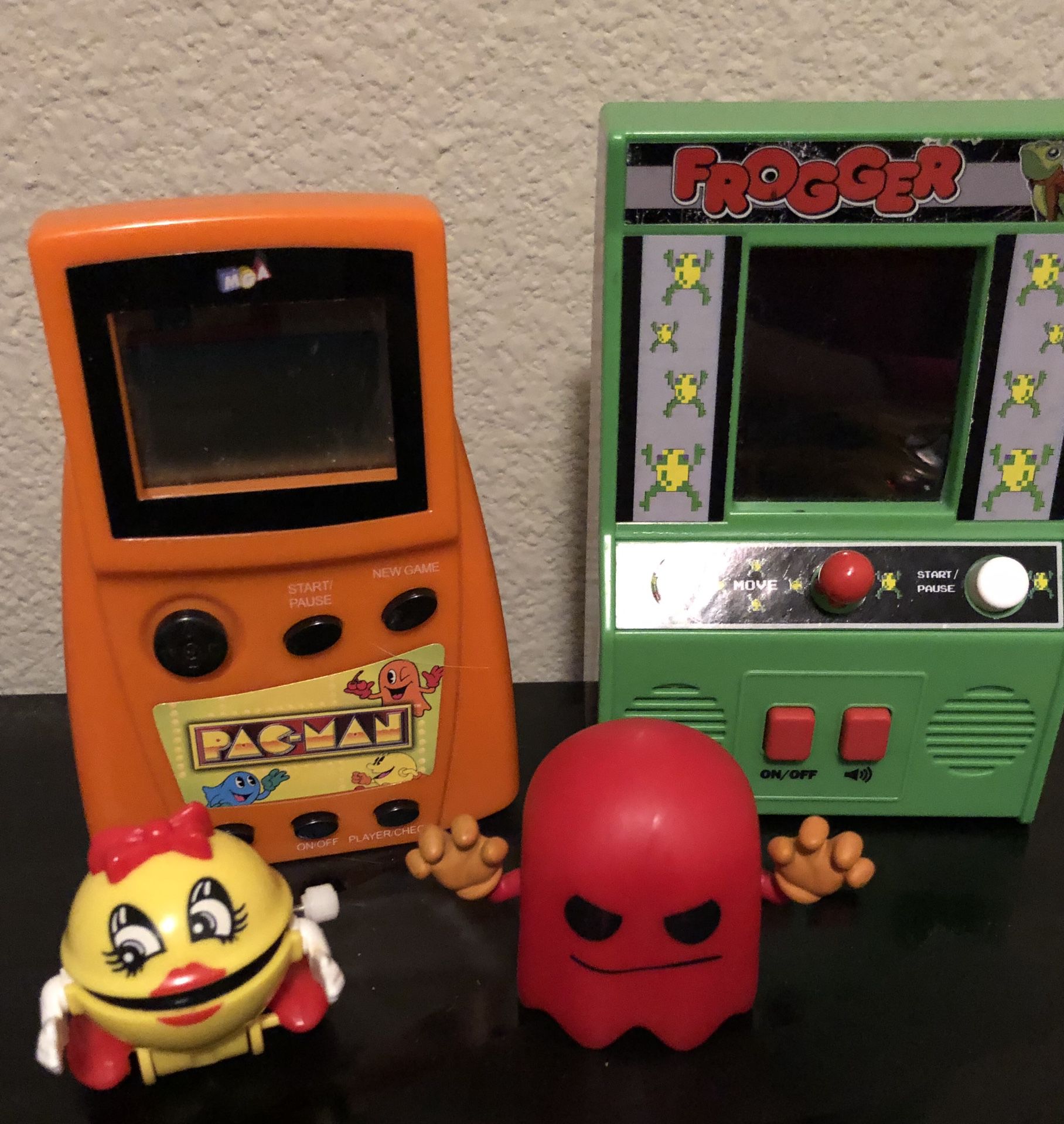 PAC-MAN & Frogger hand held games