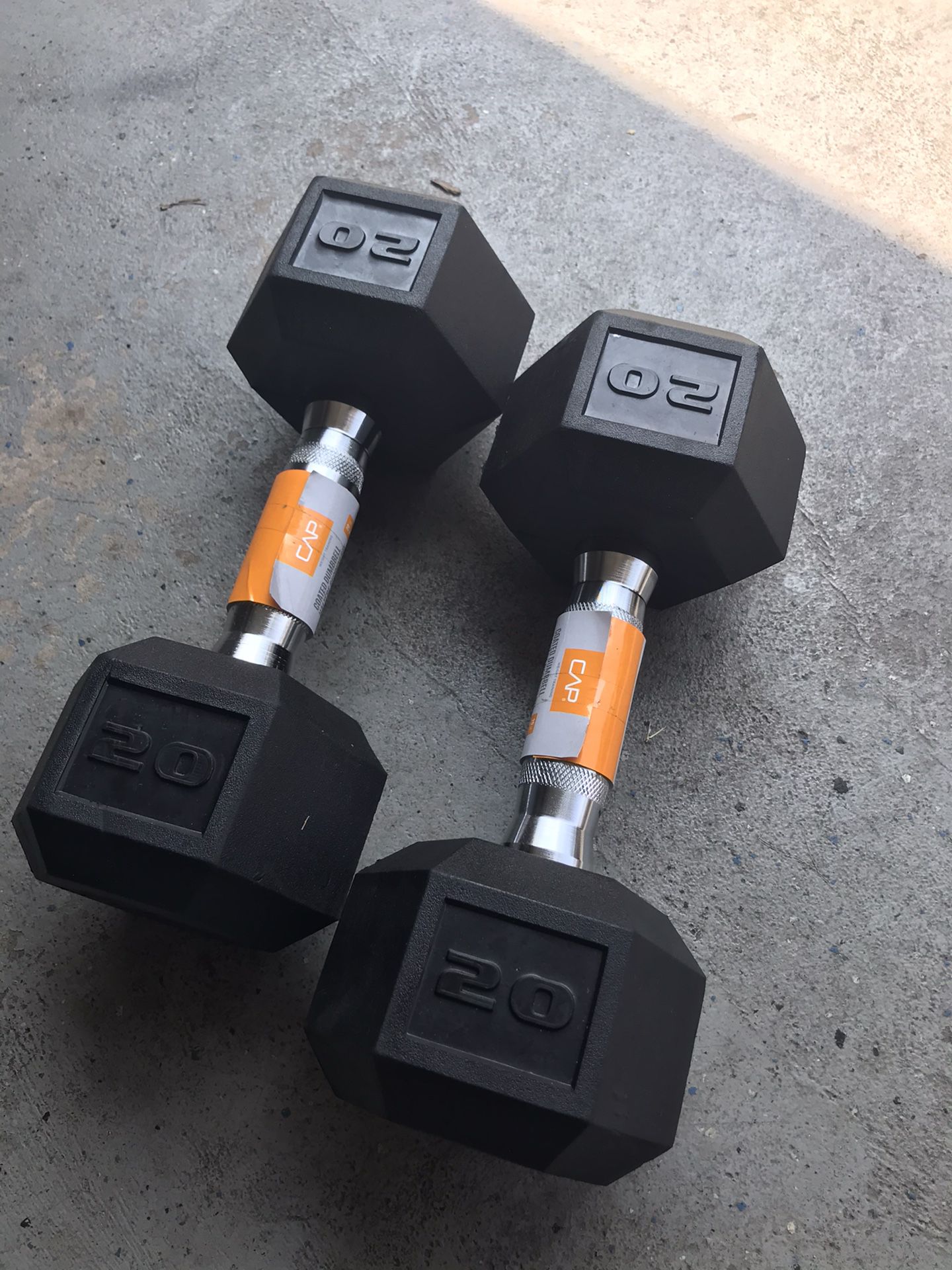 Dumbbell set 2x 20lbs weight NEW