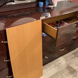 Free dresser with mirror