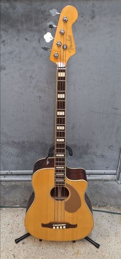 FENDER KINGMAN ACOUSTIC/ELECTRIC 4 STRING BASS GUITAR