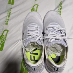 Nike White Running Sneakers with Neon Green Insoles