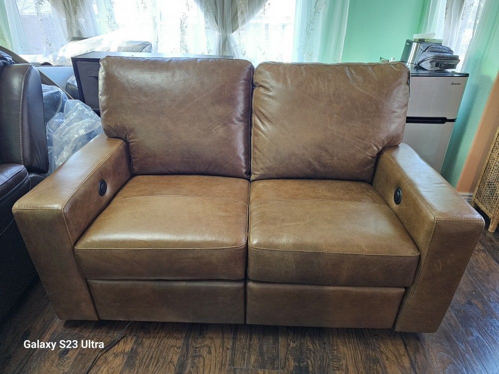 Durango Power Reclining Loveseat Chestnut