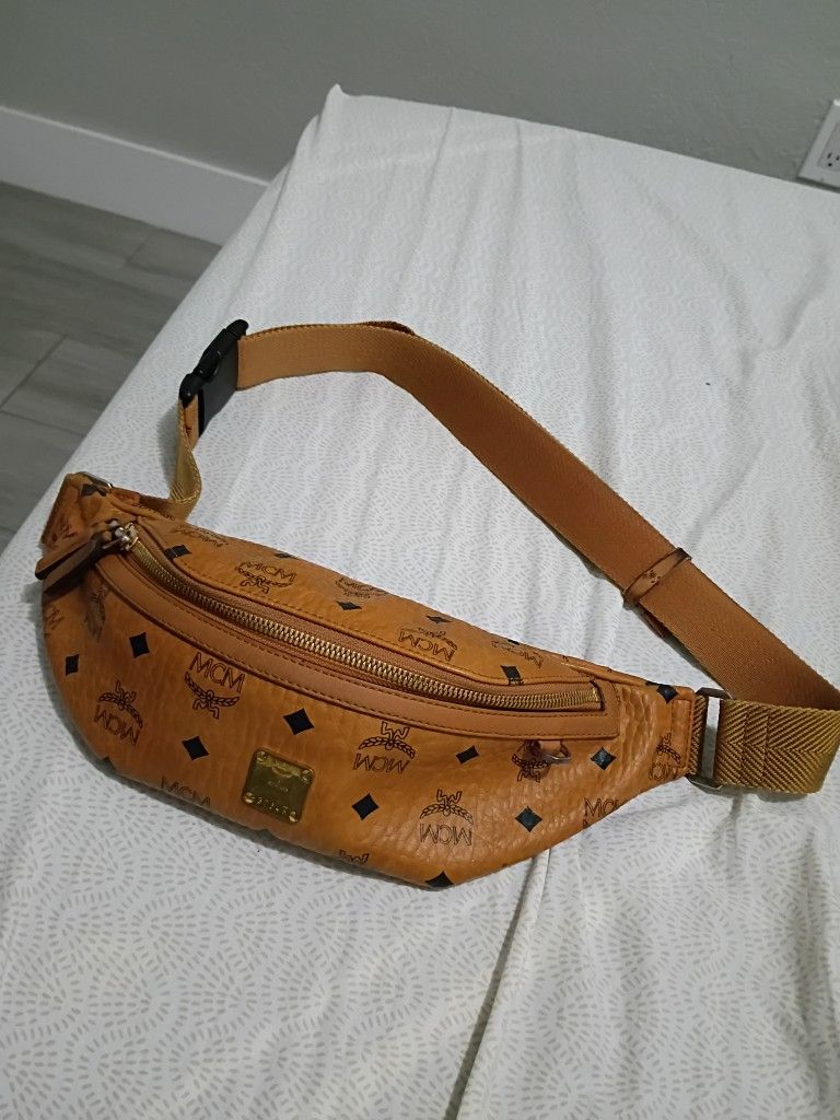 MCM FANNY PACK