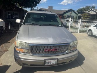 2006 GMC Yukon Denali AWD – Clean Title – $6000 OBO