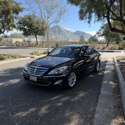 2013 Hyundai Genesis