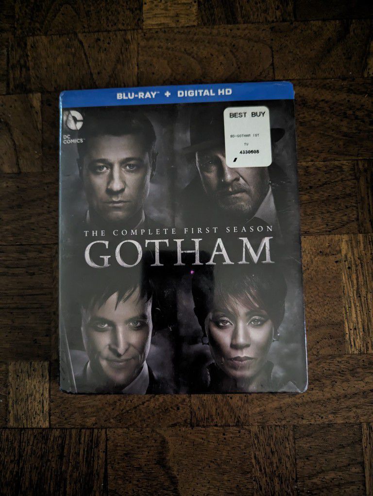 Gotham The Complete First Season Bluray
