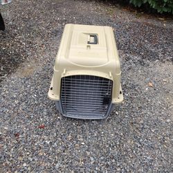 Medium Dog Carrier / Kennel