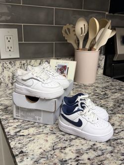 Nike Toddler Sneakers Size 4C – Lot of 2