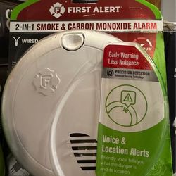 First Alert Hardwired Smoke & Carbon Monoxide Alarm β Voice & Location Alerts