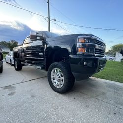 2017 Chevrolet 2500HD High Country