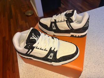 Louis Vuitton Trainer Shoes in Size 10