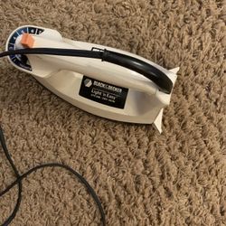 Vintage Black & Decker Light 'n Easy spray, steam and dry Iron