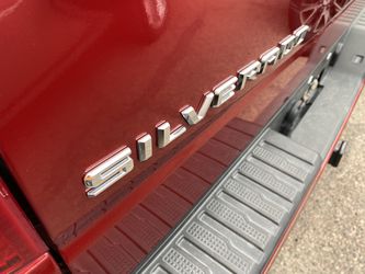 2022 Chevrolet Silverado 1500 Thumbnail