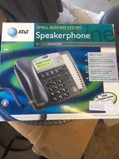 4 lines AT&T telephones Machine