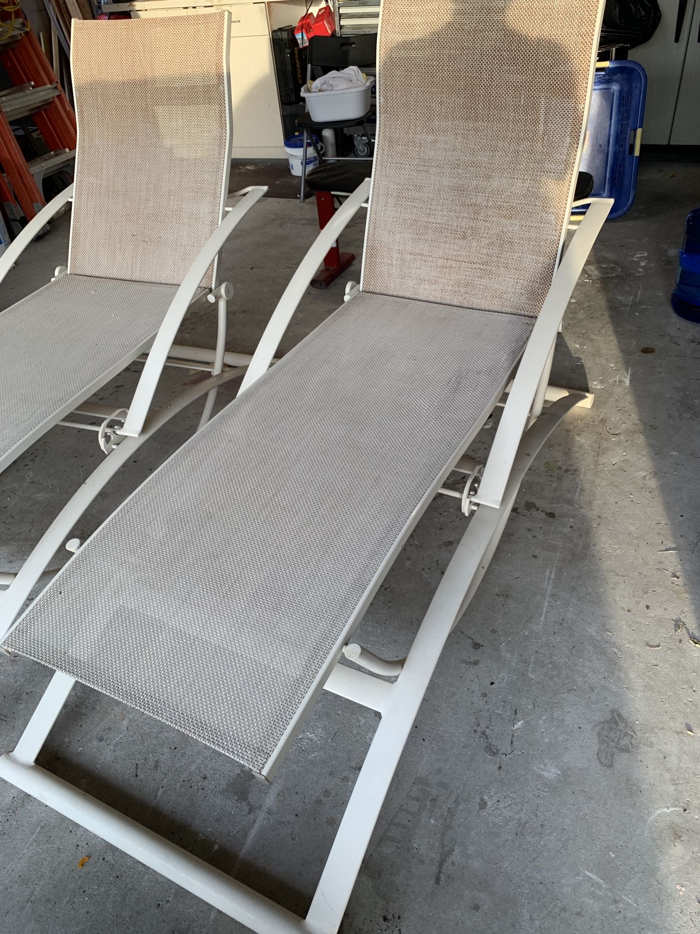 Pool Lounge Chairs (2) 