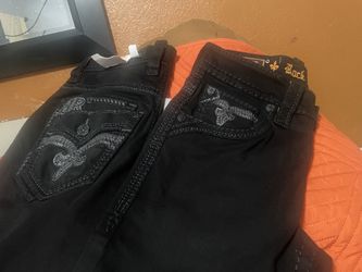 Rock revival  original , nuevo , 31/32 32/32 32/30 negro obscuro $150 firm no less