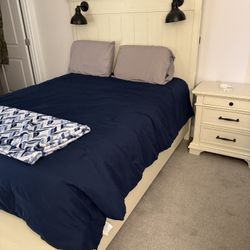 Queen Bedroom Set