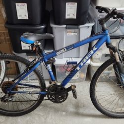 Trek 820 Mountain Bike