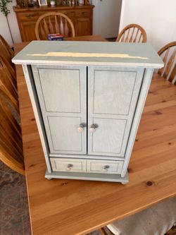 Mini wardrobe diy spice cabinet