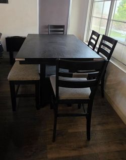 Dining table, 4 chairs, bench and coffee table