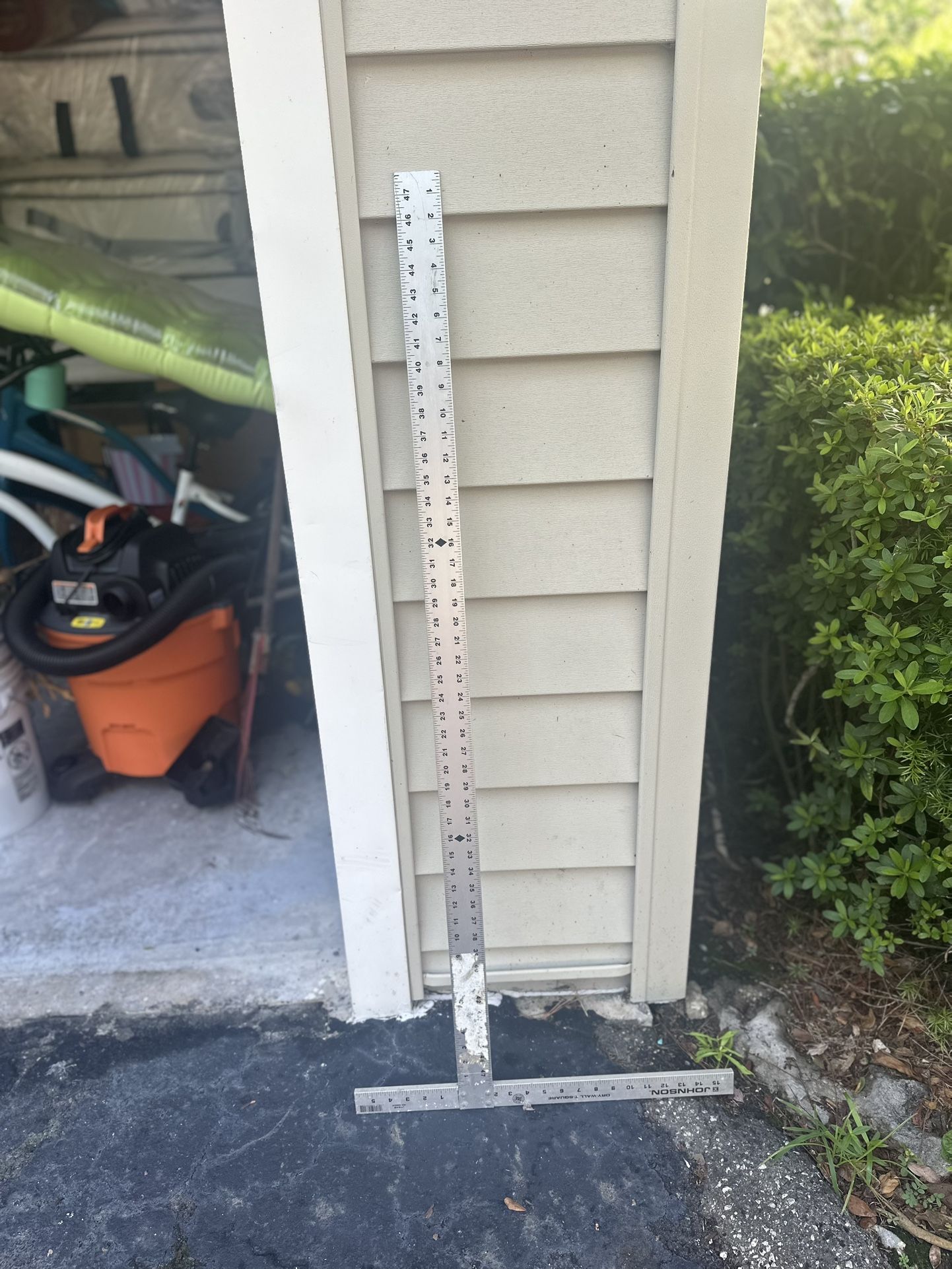 Dry Wall T-square