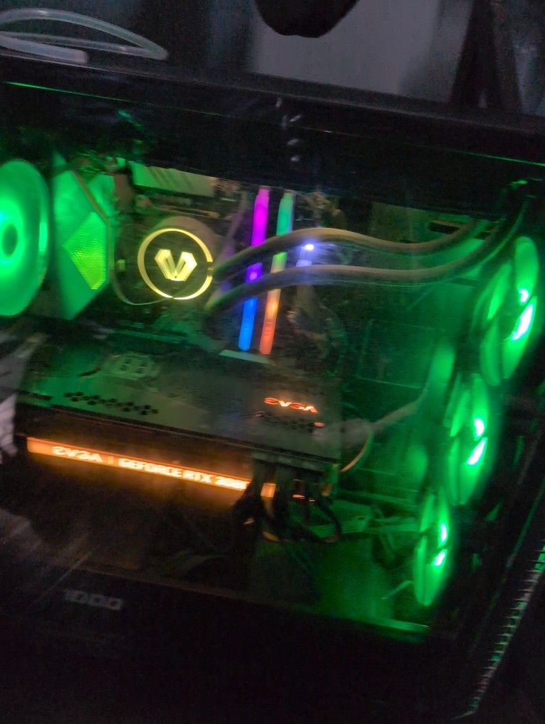 Full PC Set Up ( Its Just dusty Is All) RGB keyboard and Mouse