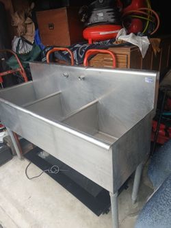 Stainless steel 3 teir sink