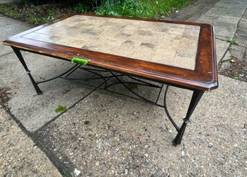 Table ( best offer takes it)