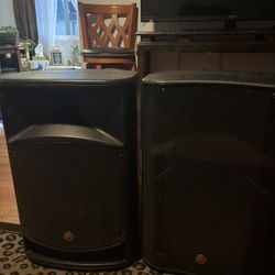2 Harbinger DJ Speakers 