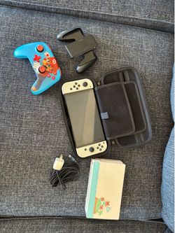 OLED Nintendo Switch comes with Doc, Controller, and Minecraft