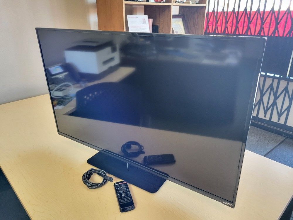 Vizio 40 inch TV