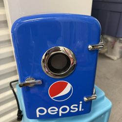 Mini Fridge 