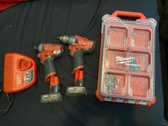 Milaukee fuel tool set impact and drill
