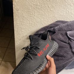 Yeezy Size 10 Lmk Wit Box 