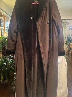 XXXL Women’s Utex Design Black Trench