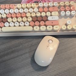 Typewriter Keyboard and Mouse Wireless