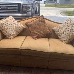 Antique Couch ( Mueble Antiguo ) Only Cash Not Zelle