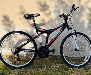 Mountain Bike , larger frame size 19”, Rim 26”