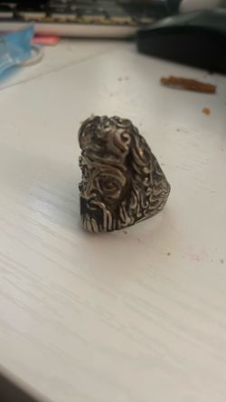 Zeus ring sz 10