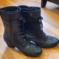 Complete Women’s Motorcycle Gear