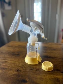 Medela Harmony Manual Breast Pump