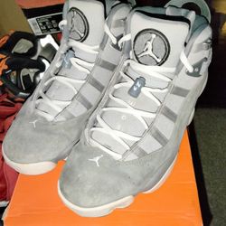 Jordan Retro "Cool Grey 6rings) Size 9.5