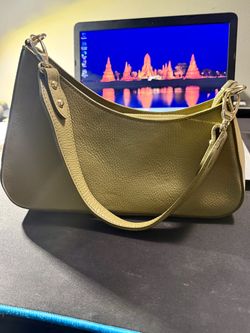 Beautiful Anna Paola Made in Italy leather crossbody bag