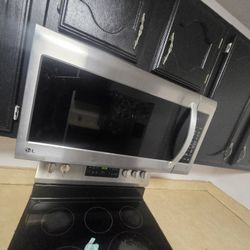 Over The Range LG MICROWAVE 