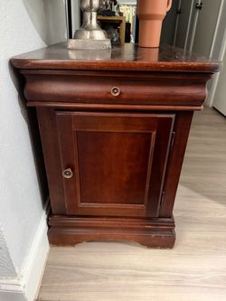 Cherry Wood Nightstand with Drawer and Cabinet