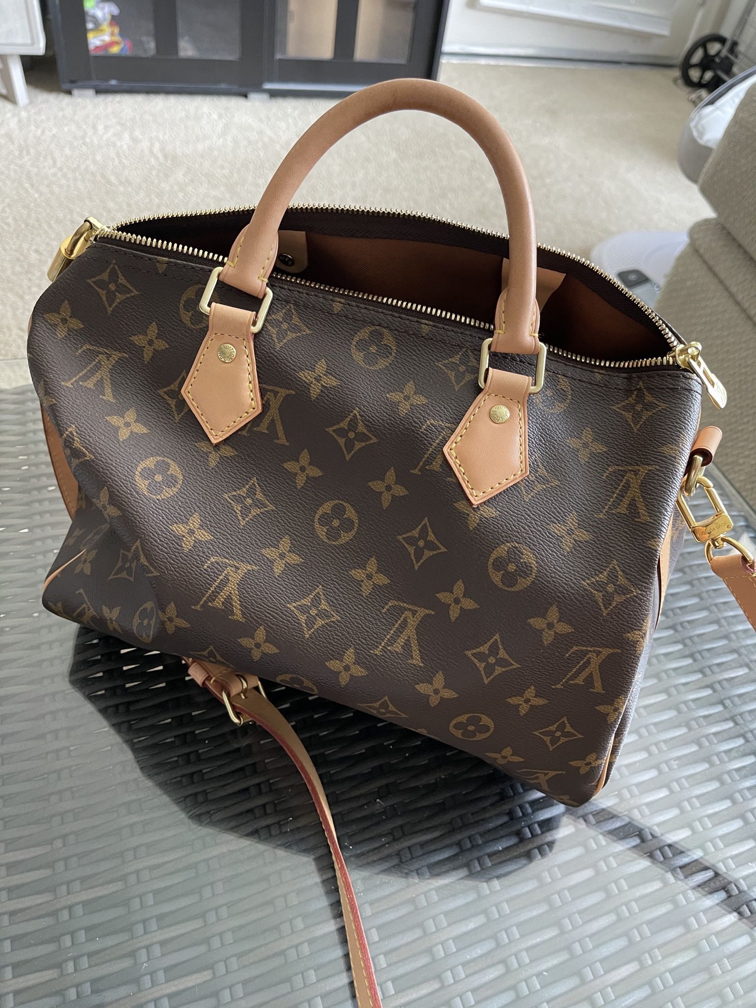 Louis Vuitton Speedy 30 Bandouliere Monogram (Excellent Condition)