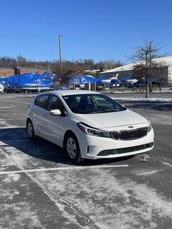 2017 KIA Forte 5-Door