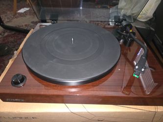 Turntable fluance rt81